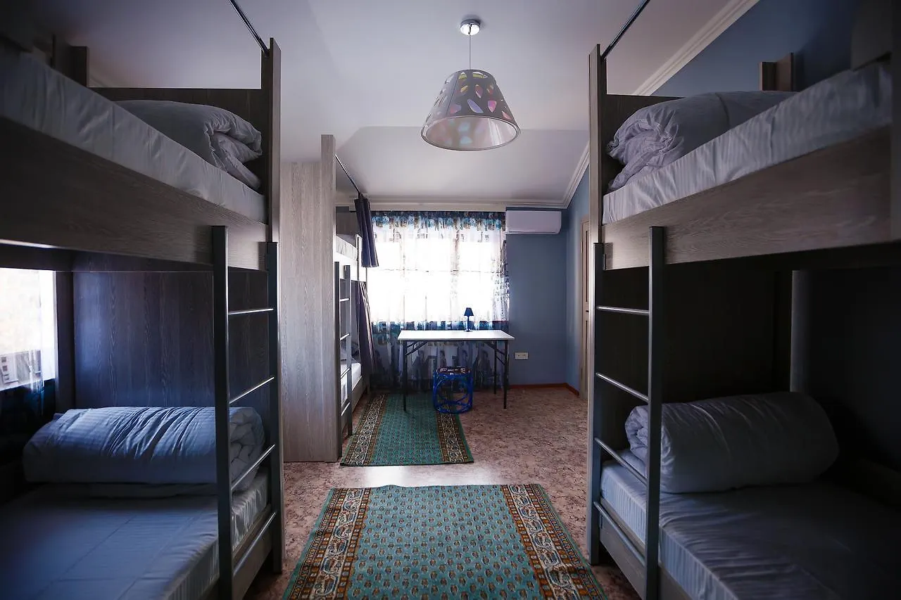 Mountain Road Hostel Almaty 0*,